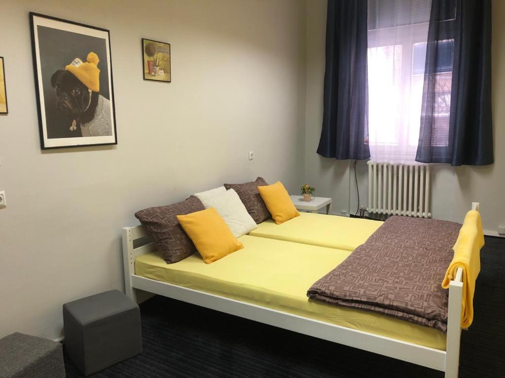 Spacious Tuzlaks Apartments Sarajevo Ferhadija ภายนอก รูปภาพ