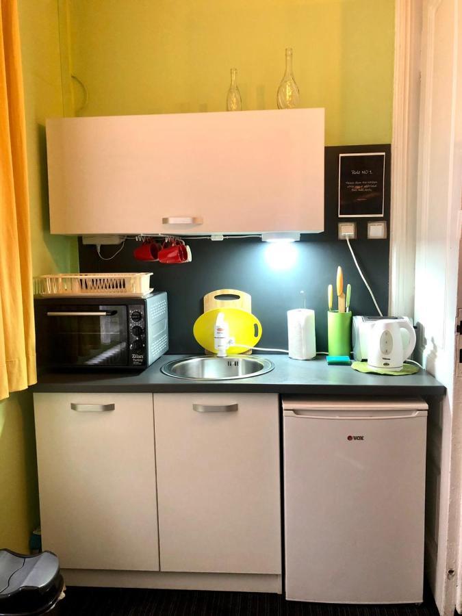 Spacious Tuzlaks Apartments Sarajevo Ferhadija ภายนอก รูปภาพ