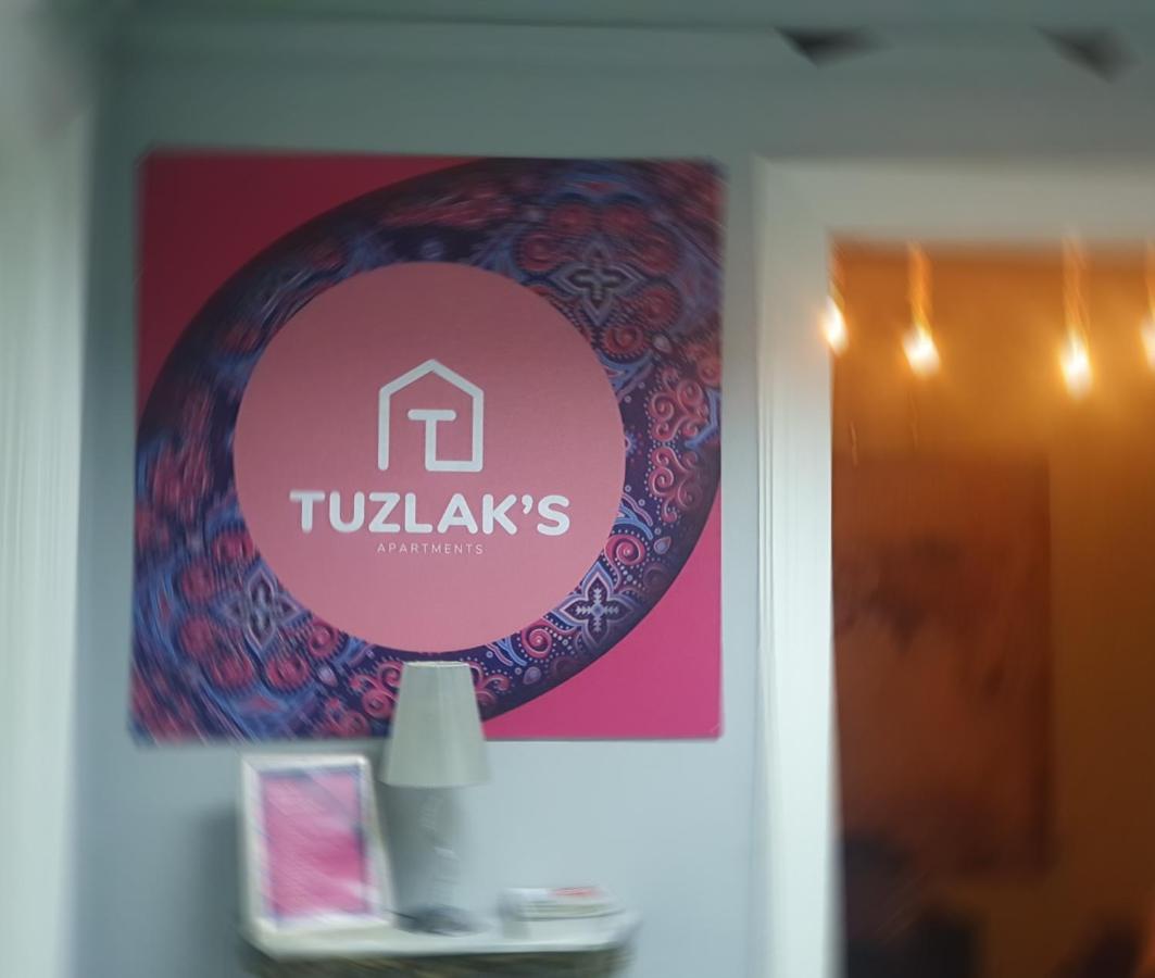 Spacious Tuzlaks Apartments Sarajevo Ferhadija ภายนอก รูปภาพ