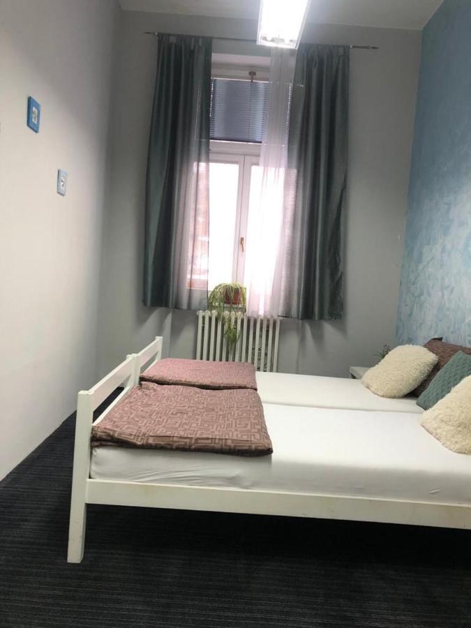 Spacious Tuzlaks Apartments Sarajevo Ferhadija ภายนอก รูปภาพ