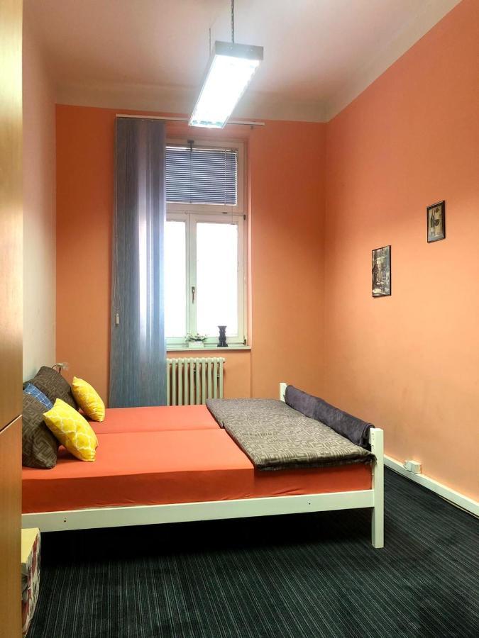 Spacious Tuzlaks Apartments Sarajevo Ferhadija ภายนอก รูปภาพ